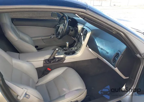 2005 Chevrolet Corvette z USA, uszkodzony, nr VIN 1G1YY24U355103131